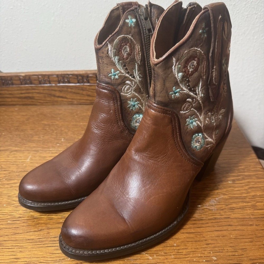 Rio Grande Women's 7.5 Brown Leather Floral Embroidered Western Ankle Boots - Picture 2 of 12